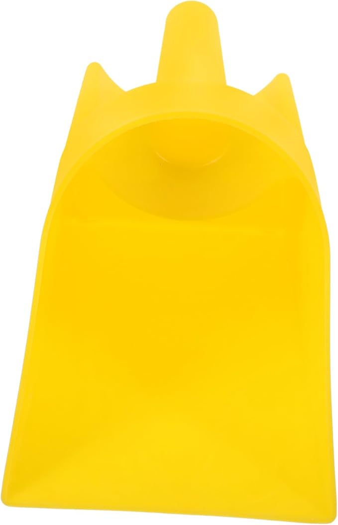 Ergonomic Livestock Feed Scoop Heavy Duty Garden Shovel Plastic Scoop Comfortable Handle