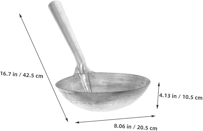 Toyvian Iron Feed Scoop with Ergonomic Handle Heavy Duty Ladle for Feeding and Watering Livestock Durable Iron Construction for Farmers and Homesteaders Feeding Tool