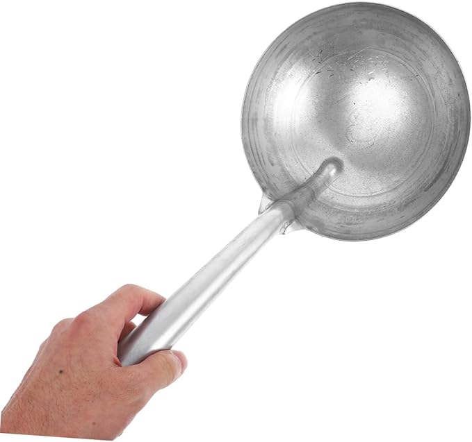 Toyvian Iron Feed Scoop with Ergonomic Handle Heavy Duty Ladle for Feeding and Watering Livestock Durable Iron Construction for Farmers and Homesteaders Feeding Tool