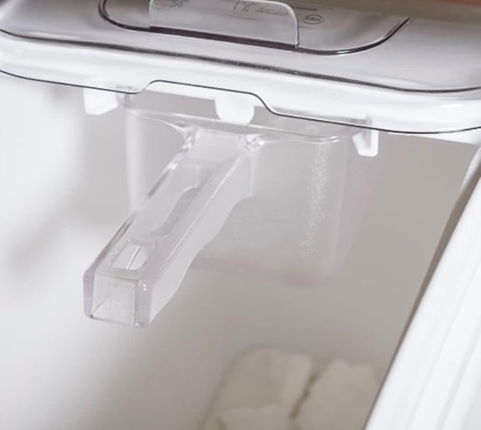 Dry Ingredient Bin Storage with Lid 21 Gallons
