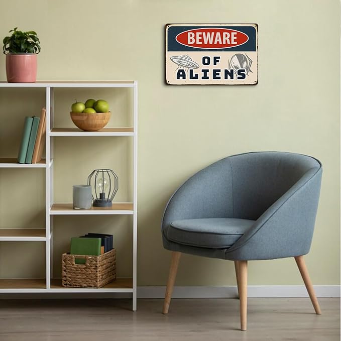 Alien Gifts Vintage Alien Decor Beware of Aliens Funny Aluminium Plate Signs for Home Bedroom Garage Man Cave Shed Indoor&Outdoor Wall Art Decorations Metal Signs