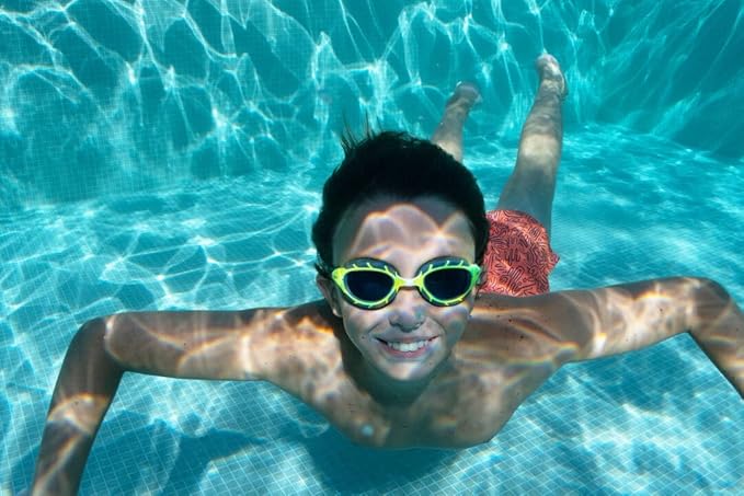 Zoggs Junior Predator Anti-Fog UV Protection Adjustable Strap No-Leak Comfortable Soft Silicone Swimming Goggles, 6-14 Years