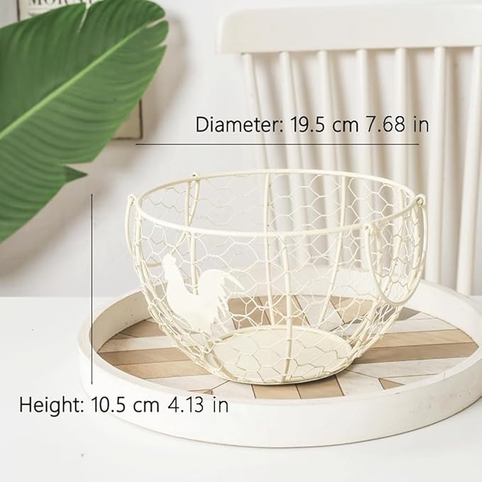 Farmhouse Fresh Eggs Collecting Basket With Handle，Vintage Style Metal Wire Eggs Holder Basket for Countertop Kitchen Storage Bin White