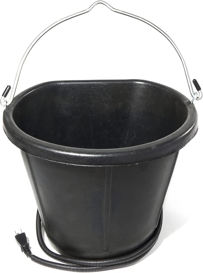 Farm Innovators FB-15R Heated Flat-Back Rubber Bucket, Hanging Water Bucket with Built-in Thermostat and 90W Cord, 18 Quarts