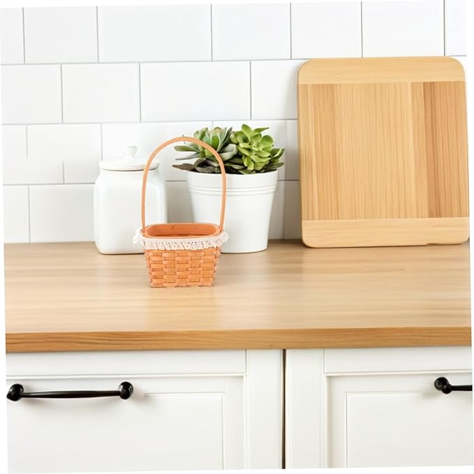 HEALLILY Handwoven Wooden Flower Basket for Eggs and Candy Natural Wood Spring Picnic Organizer Small Decorative Woven Storage for Home and Table Unique Idea for Housewarming