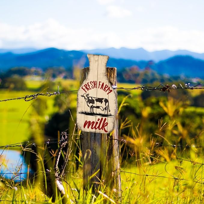 GLOBLELAND "Fresh Farm Milk" Vintage Metal Tin Sign 10.6x5.4inch Retro Milk Bottle Plaque Poster Cow Metal Wall Decorative Tin Signs for Home Kitchen Restaurant Coffee Shop Club Bar Decoration
