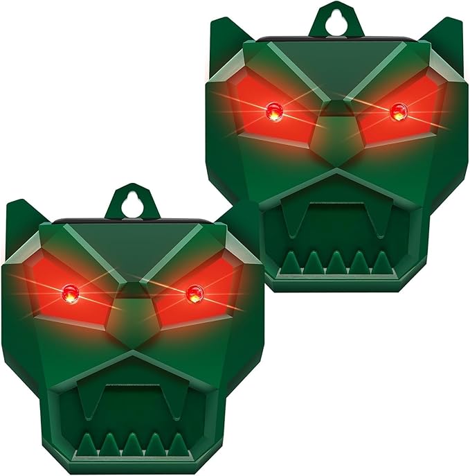 Eyourlife Predator Lights for Chicken coop,Solar Predator Deterrent Flashing Lights,Night Guard Predator Light Suitable for Yard and Chicken Coop to Stop Coyote Fox Raccoon Skunk (Green, 2)