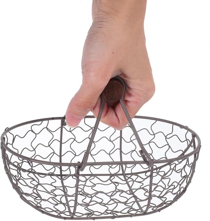 Zerodeko Egg Basket - Egg Collecting Basket Vintage Style Storage with Wooden Handle Round Metal Fruit Collecting Flower Arangment for Home Countertop Holder Container