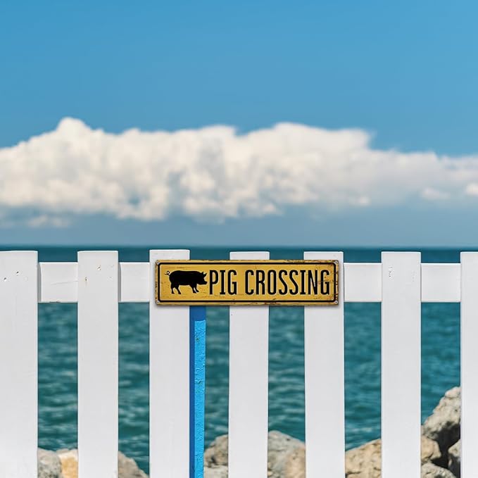 Rustic Farmhouse Metal Tin Sign, Pig Crossing Sign, Vintage Animal Road Signs for Porch, Yard, and Farmhouse, Animal Crossing Warning Signs, Perfect for Garden and Road, 15.7 x 3.9 inches