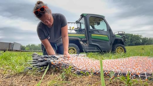 Gallagher 48" x 82' Electric Poultry Netting | Highly Conductive Braided Electric Chicken Fencing with Double-Spiked Fiberglass Posts | Electric Fencing for Backyards, Pastures, Farms and Homesteads