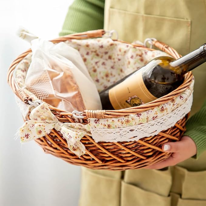 YRJJ Wicker Picnic Basket with Handles & Liner Oval Empty Gift Basket Willow Woven Easter Eggs & Candy Storage Basket Fruit Serving Basket Kids Blanket Toy Organizer, 1