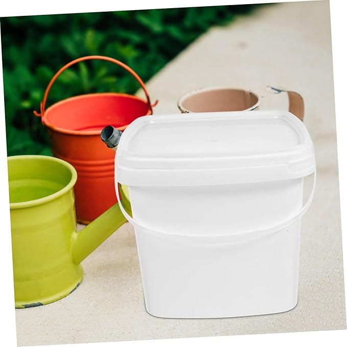 Healifty Portable Plastic Water Bucket with Handle Square Storage Container for Home Garden Farm Multipurpose Utility Bucket for Liquids Cleaning and Gardening Tasks