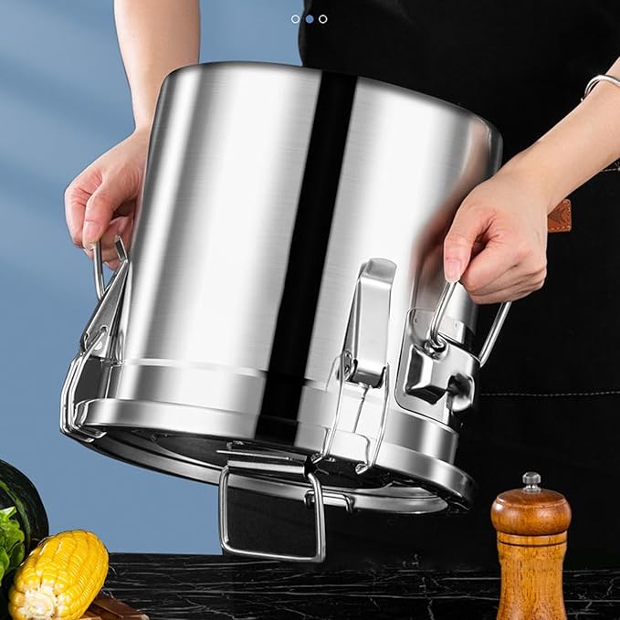 Airtight Food Storage Containers, 20cm Stainless Steel Rustproof Bin, 6L Kitchen Organization for Rice Grain Cereal Sugar Snack Oil Milk, 7.87 Inch Large Metal Canister, Home Apartment Pantry, 1pc