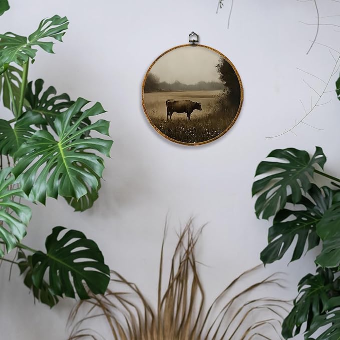 Hiuwevt Vintage Moody Cow Round Wall Art Decor, Dark Academia Cow Framed Canvas Prints, Rustic Cottagecore Farm Animal Round Wall Hanging Decor for Home Bedroom Living Room Decorations, 10x10 Inches