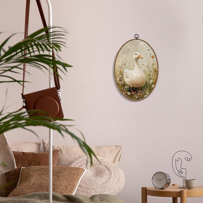Yorhifa Vintage Duck Wildflower Framed Wall Art, Cottagecore Daisy Floral Duck Oval Wall Art, Rustic Farm Animal Oval Walls Decor, Farmhouse Country Canvas Artwork Hanging Decor, 8.5x11.5 Inch