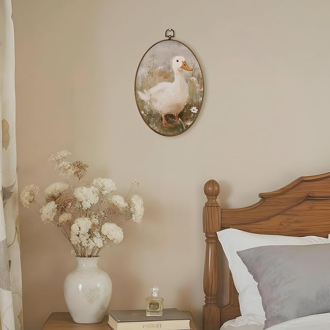 LKETW Vintage Farmhouse Duck Oval Wall Art Decor, Cottagecore Duck Wildflower Oval Canvas Hanging Decor, Rustic Farm Animal Wall Decorations for Home Bedroom Living Room, 8.6x11.4 Inch
