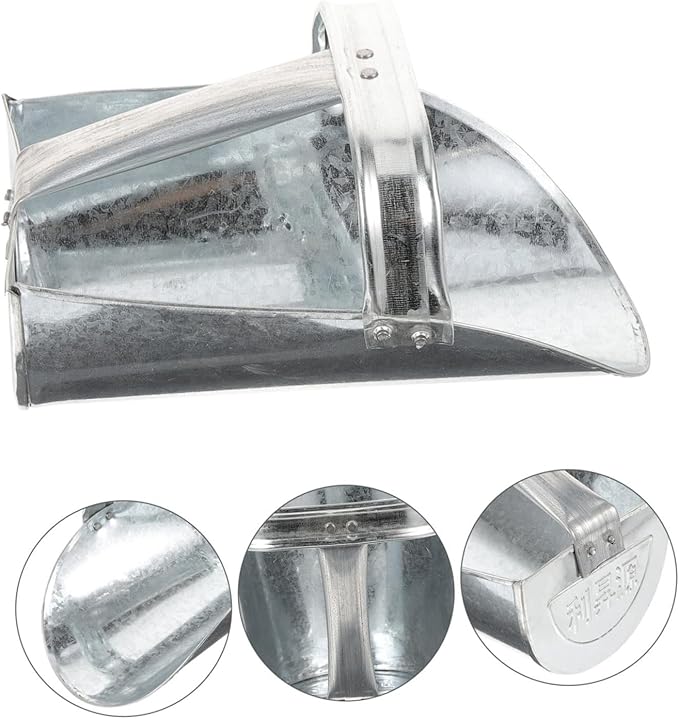 VOSAREA Large Feed Scoop Heavy Duty Farm Shovel for Livestock and Poultry Ergonomic Handle Portable and Easy to Clean for Grain Distribution