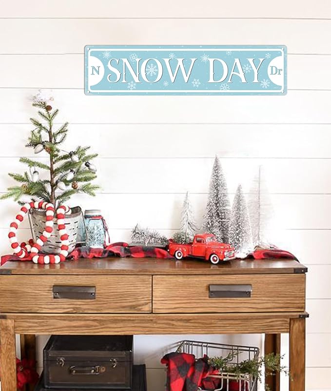 Snow Day Metal Tin Sign Christmas Plaque Sign Vintage Wall Decoration Home Bar Kitchen Cafe Bar Farmhouse Wall Art Sign 4x16 Inch