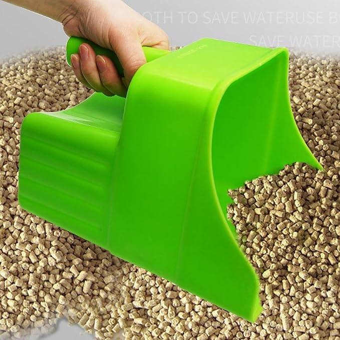 Enclosed Feed Scoop Heavy Duty Grain Scooper Stackable Feed Scoop for Homesteaders, Livestock, Horse