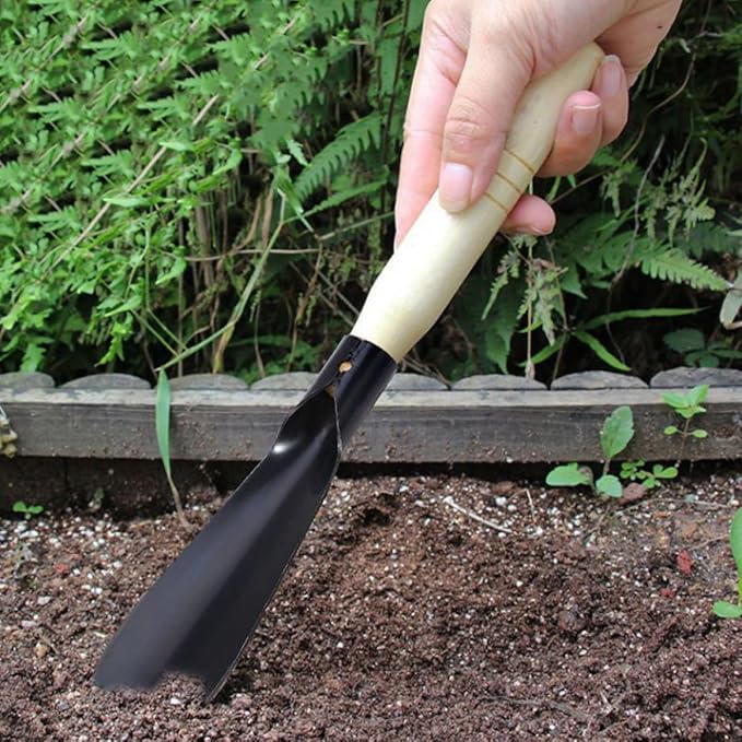 BESPORTBLE 2 Pcs Gardening Spade Tools with Wooden Handles, Metal Handheld Planting Shovels for Vegetable Transplanting and Flower Planting, Sturdy Farm Garden Hand Tools for Outdoor Soil