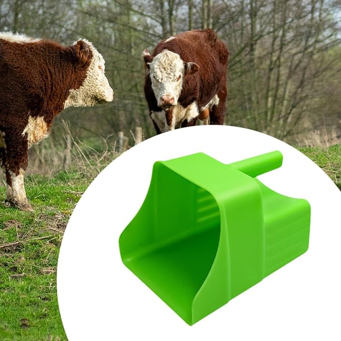 Enclosed Feed Scoop Heavy Duty Grain Scooper Stackable Feed Scoop for Homesteaders, Livestock, Horse