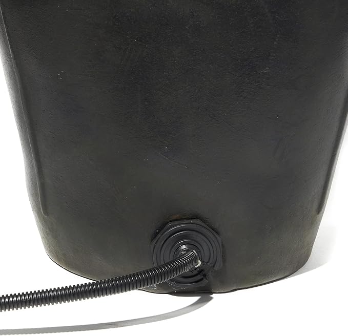 Farm Innovators FB-15R Heated Flat-Back Rubber Bucket, Hanging Water Bucket with Built-in Thermostat and 90W Cord, 18 Quarts