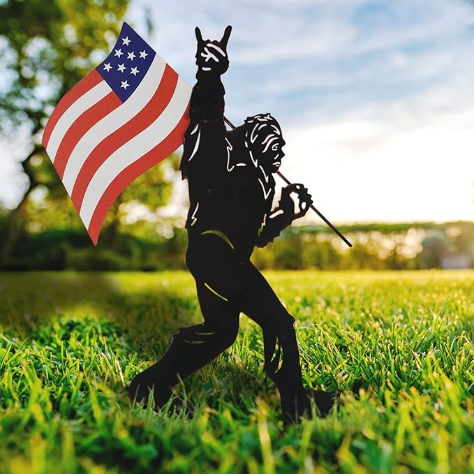 TT & MM Big Foot Sasquatch Gifts for Men/Women,Bigfoot Yard Decor Metal Garden Stakes,Patriotic Decorations Outdoor Bigfoot Silhouette Statues for Yard Art,Patio,Lawn