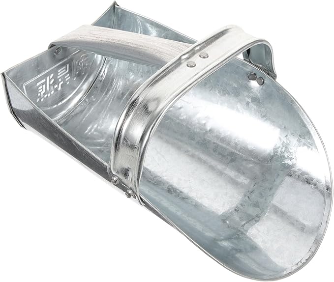 Garneck Livestock Feed Scoop Heavy Duty Shovel for Poultry and Farm Food Durable Design for Distribution and Feeding at Farms Gardens and Orchards