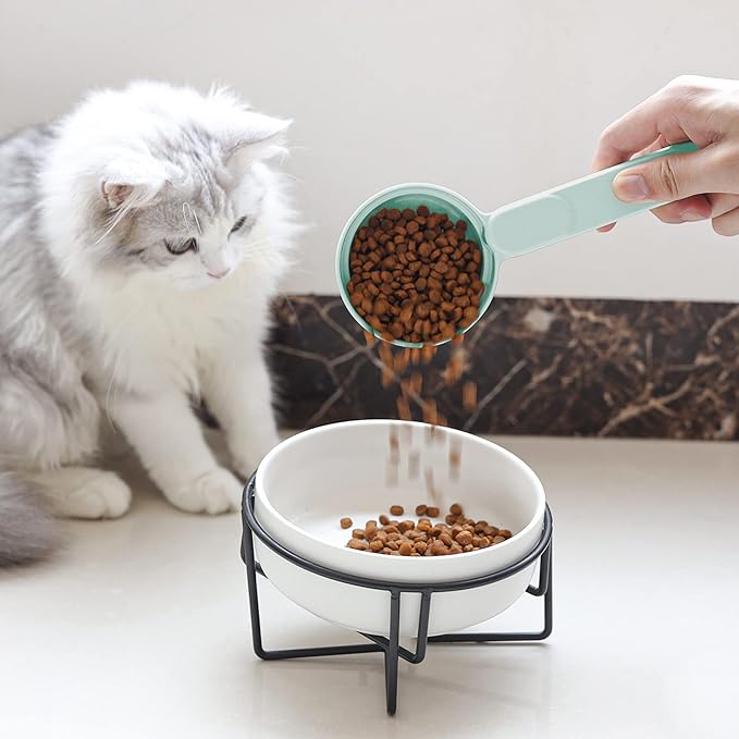 Melamine Dog Food Scoop - 1 Cup Pet Measuring Cup, Comfortable Long Handle Scoop for Dog, Cat, Ferret and Rabbit Food, Dishwasher Safe (Light Green)