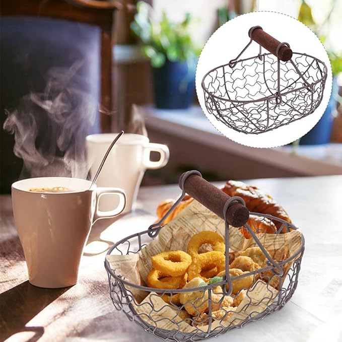 Egg Basket for Gathering Fresh Eggs 7.1x4.7x4.7 Inch Vintage Rusty Egg Basket with Handle Metal Storage Collecting for Farmhouse Kitchen Decor