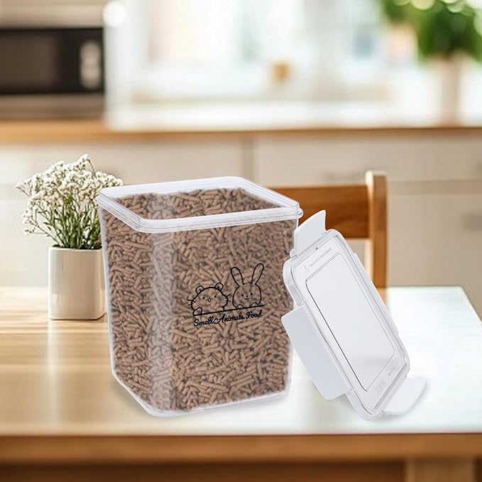 Small Animal Food Storage Box,Airtight Pet Food Storage Containers with Scoop,4L Guinea Pig Food Container Storage Keep Fresh,Animal Food Containers for Hamster/Rabbit Dry Food Containers(Clear)