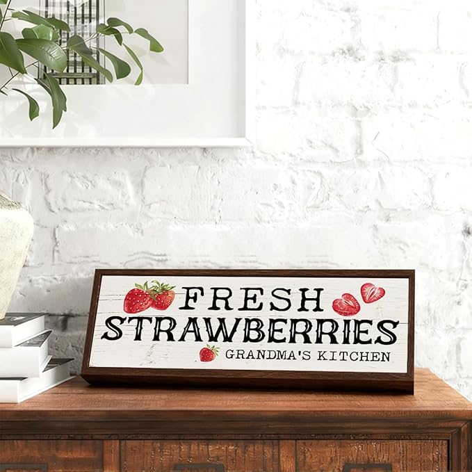 Grandma's Kitchen Wood Sign, Fresh Strawberries Sign, Country Style Wall Decoration, Rustic Home Decor for Kitchen, Gift for Grandma 9.5x3.1x1 inches