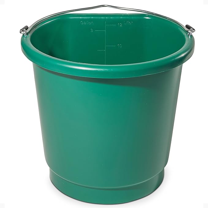Farm Innovators FB-80 Heated Flat-Back Plastic Bucket, Hanging Water Bucket with Built-in Thermostat and 70W Cord, 3 Gallons