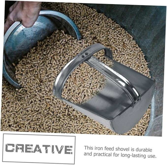Sosoport 2 pcs Heavy Duty Feed Shovel Thickened Iron Scoop for Farm Feeding Design for Livestock Poultry Gardens and Orchards and Convenient Feeding Tool