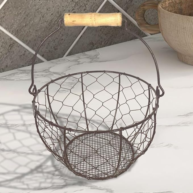 Metal Wire Egg Basket for Gathering Eggs, Vintage Egg Collecting Basket with Handle, Farmhouse Eggs Storage Container for Kitchen Pantry Organization