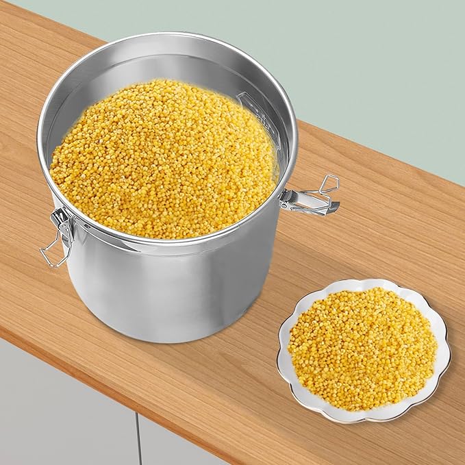 304 Stainless Steel Barrel Food Metal Pail Containers With Lid Handle, 5.27Qt Flour Rice and Grain Storage Containers Bucket Kitchen, Metal Canisters Bucket with Leakproof Lid and Lock Clips