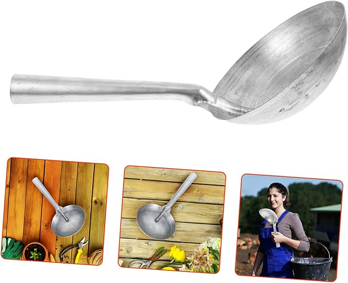 ibasenice Manual Watering Tool Heavy-duty Feed Scoop Iron Spoon for Garden Horse Goat Feeding Reusable Ladle Ergonomic Handle Easy to Use