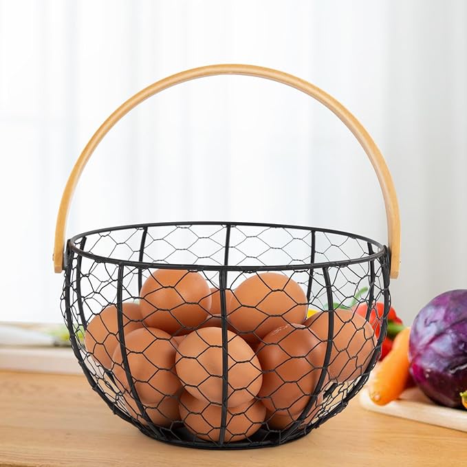 Farmhouse Wire Egg Basket for Gathering Fresh Eggs with Wooden Handle, Vintage Style Metal Egg Collecting Basket Countertop Storage Container Holder for Kitchen Decor and Fruit Bin (Black)