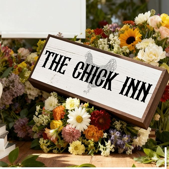 Farm Decor, The Chic Inn Sign, Funny Outdoor Garden Farm Signs, Farmhouse Hen House Coops Decor, Country Style Home Decors, Chicken Gifts 9.5x3.1x1 inches