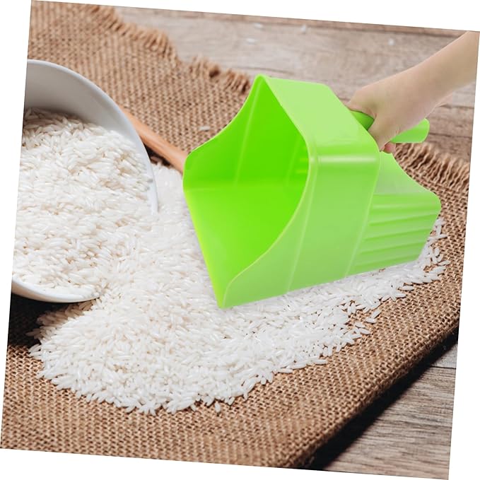 TOYANDONA Heavy Duty Livestock Feed Scoop – Thickened Plastic Fodder Shovels for Poultry and Livestock – for Grain and Seed Smooth Edges