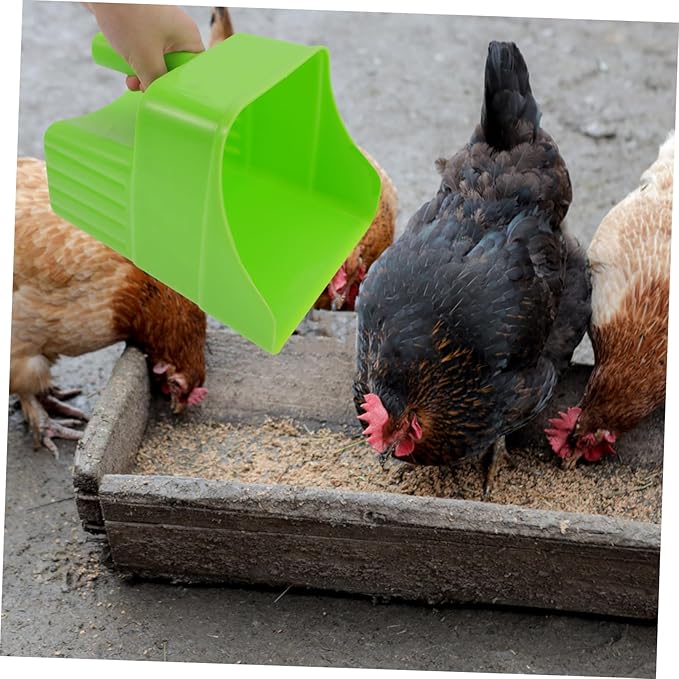 TOYANDONA Heavy Duty Livestock Feed Scoop – Thickened Plastic Fodder Shovels for Poultry and Livestock – for Grain and Seed Smooth Edges