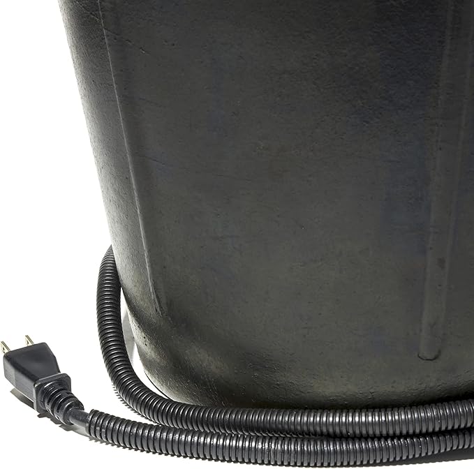 Farm Innovators FB-15R Heated Flat-Back Rubber Bucket, Hanging Water Bucket with Built-in Thermostat and 90W Cord, 18 Quarts