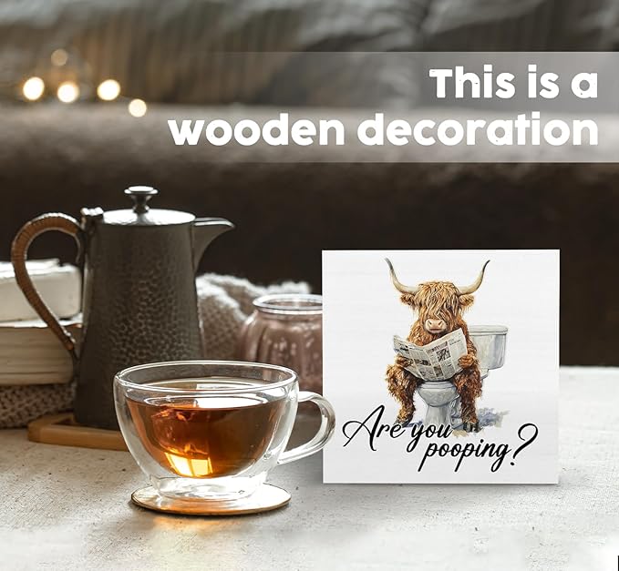 Funny Highland Cow Bathroom Sign, Funny Bathroom Decor, Western Highland Cow Reading Newspaper Wood Decoration Bath Room Decor for Washroom Toilet Counter Shelf Table 5x5 Inch