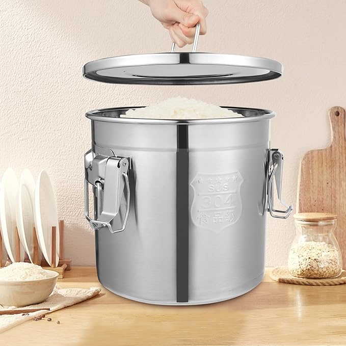 3.17Gal 304 Stainless Steel Rice Storage Container, Extra Large Food Grade Canister, 40-90Lbs Sealed Rice Bucket with Airtight Lid and Locking Buckle for Rice, Flour, Grain (12L)