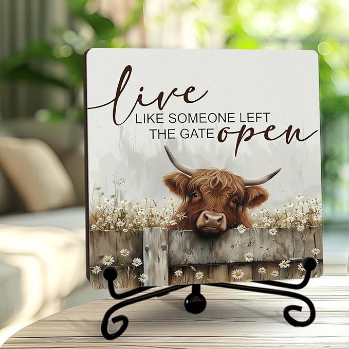 Funny Highland Cow Decor, Cow Gifts for Women, 5 Inch Inspirational Wooden Plaques for Farmhouse Home Table, Live Like Someone Left the Gate Open Sign - A01