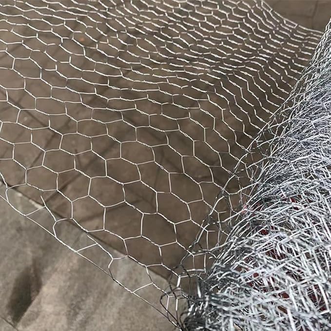 Galvanized Hexagonal Chicken Wire Roll 0.4m X 5m Wire Cutters and Gloves, Poultry Mesh Netting for Garden Fence Barrier and Livestock Enclosure
