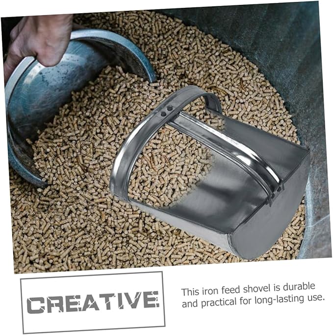 TOYANDONA Thickened Iron Feed Shovel for Veterinary Use Heavy Duty Farm Food Scoop Long Handle for Livestock Feeding and Grain Handling