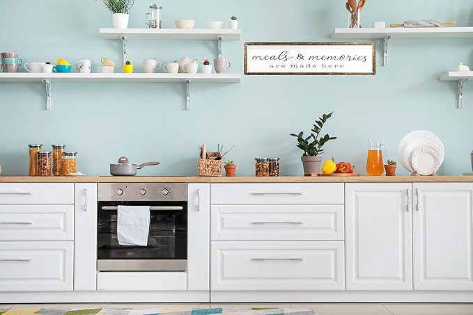CSWLJS Farmhouse Kitchen Wall Decor Meals and Memories Are Made Here Sign Rustic Metal Kitchen Signs Dinning Room Wall Decor 4x16 In