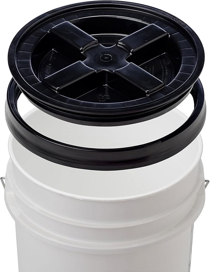 House Naturals 5 Gallon Food Grade BPA Free, Made in USA Plastic Bucket (3 Colors) with Air Tight Screw On lid, (Pack of 3)