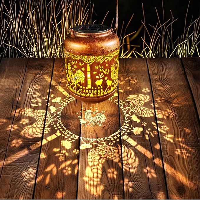 Rooster Gifts for Women,Solar Lanterns Outdoor Waterproof Ornaments for Garden Chicken Coop Decor Rooster Gifts for Mom Grandma Hanging Metal Solar Lights Outside for Yard, Patio
